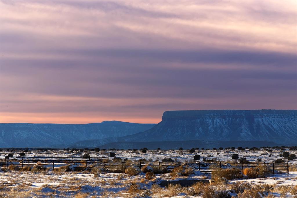 Expansive view of the Grand Canyon at dusk
